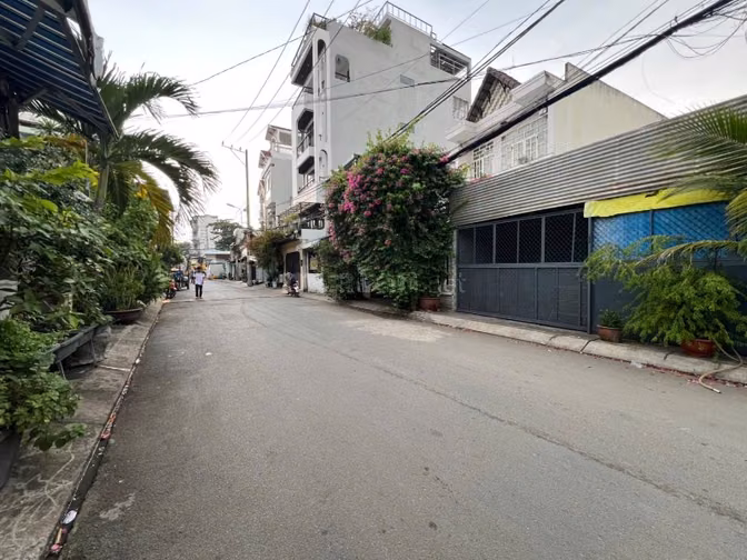 ✨Nhà 3 lầu DT:5,2x27m; NH9,2 Mặt tiền đường An Hội, P13, giá: 10,5 tỷ.