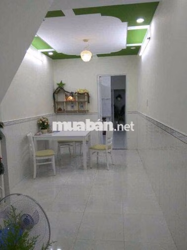 cho thuê nhà hẻm 2m 3*15m cách mạng t8