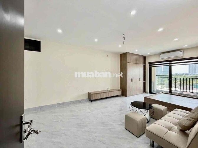 STUDIO FULL ĐỒ SIÊU RỘNG RÃI Ô TÔ ĐỖ CỬA NGAY LOTTE MALL TÂY HỒ