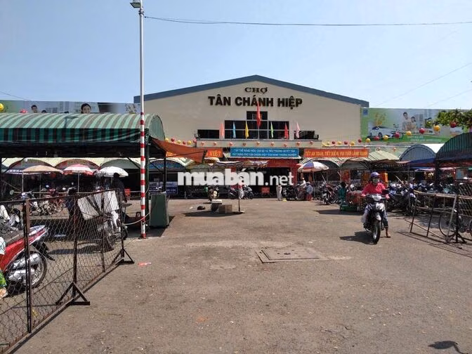 Bán nhà Mặt tiền Chợ Tô Ký, 110m2, ngang 5x22m, 4 Tầng, 9 PN, 4WC, TL