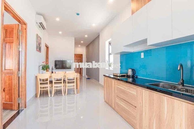 Cho thuê căn hộ 2 phòng ngủ ban công rộng gần biển Mỹ Khê