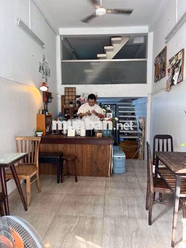 Cần cho thuê lại nhà nguyên căn