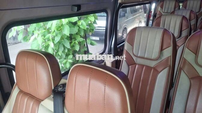 Ford Transit 2018 16 chỗ Vàng cát 199742 km