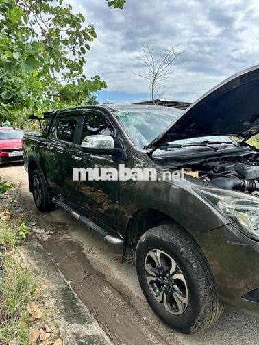 Mazda BT-50 Số tự động màu xám
