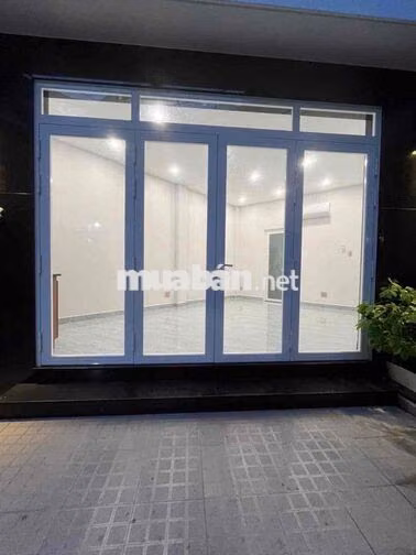 MẶT BẰNG KINH DOANH - CÓ MÁY LẠNH - SÂN TRƯỚC ĐỂ XE - HOÀNG VĂN THỤ
