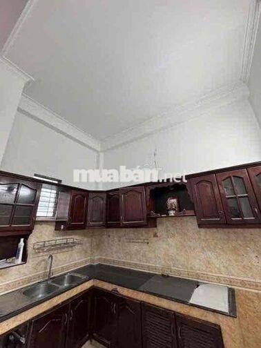 NC Trường Chinh ! Tân Phú . Có vỉa hè ( 1 trệt 3 lầu) kd cải tạo tự do