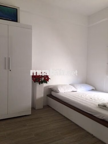 Bán CH Chung cư Thế Hệ Mới, Q1, 90m2, 2PN, 2WC, 6 tỷ, sổ hồng.