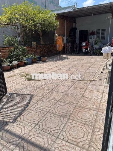 Nhà cấp 4 hẻm rộng 2xe oto né nhau