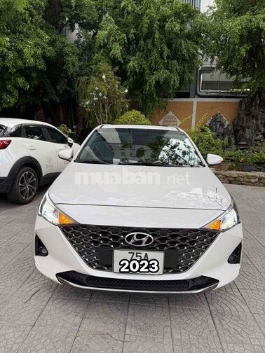 Accent 2023 Trắng Tự động đặc biệt