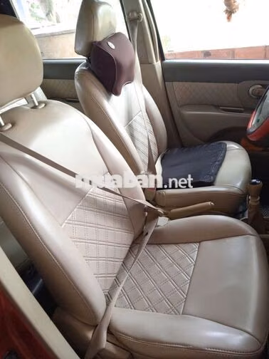 Nissan Lavina Số sàn Đỏ