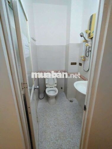 CHO THUÊ NHÀ HẺM 2 XE MÁY, 2 XET, TÔ HIẾN THÀNH Q.10
