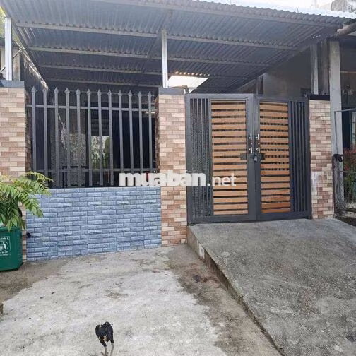 Tôi cc cần bán nhà mới xây, chưa ở. Kiệt 143 Thành Vinh 10