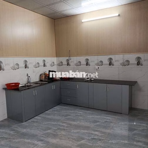 tôi cc cần tiền bán gấp căn nhà mới xây chưa ỏ ai cần ll