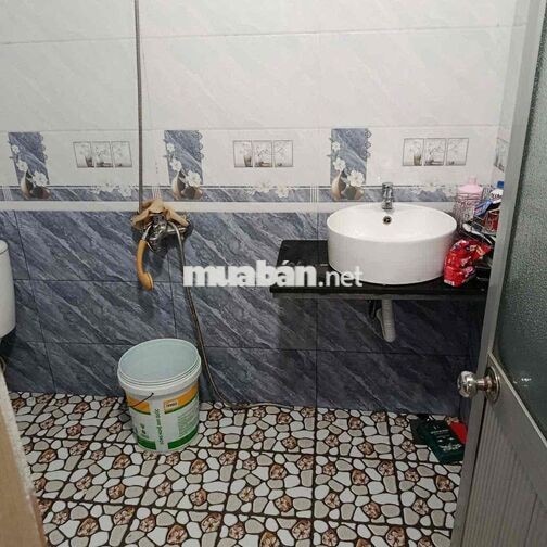 Tôi cc cần bán nhà mới xây, chưa ở. Kiệt 143 Thành Vinh 10