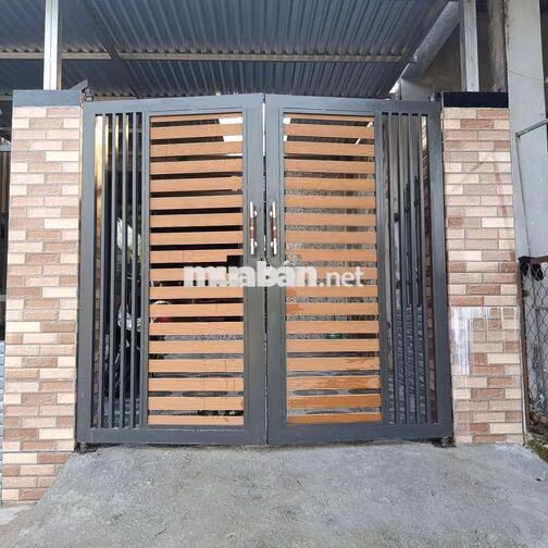 tôi cc cần tiền bán gấp căn nhà mới xây chưa ỏ ai cần ll