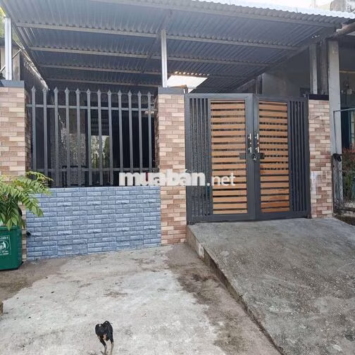 tôi cc cần tiền bán gấp căn nhà mới xây chưa ỏ ai cần ll