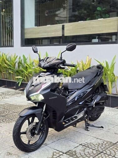 Honda Air Blade 4val cao cấp Đen mờ