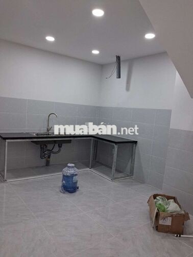 nhà  mới xây dựng chưa qua xử dụng 