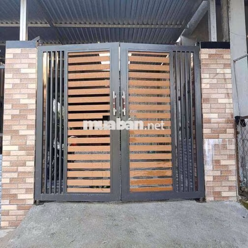 Tôi cc cần bán nhà mới xây, chưa ở. Kiệt 143 Thành Vinh 10