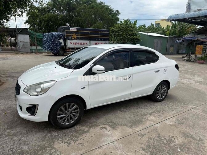 Mitsubishi Attrage 2016 Trắng 5 chỗ