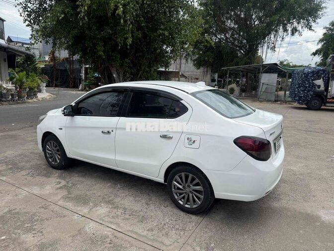 Mitsubishi Attrage 2016 Trắng 5 chỗ
