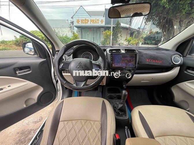 Mitsubishi Attrage 2016 Trắng 5 chỗ