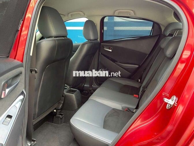 Mazda 2 2021 Premium 1.5AT Hatchback 5 chỗ,màu đỏ