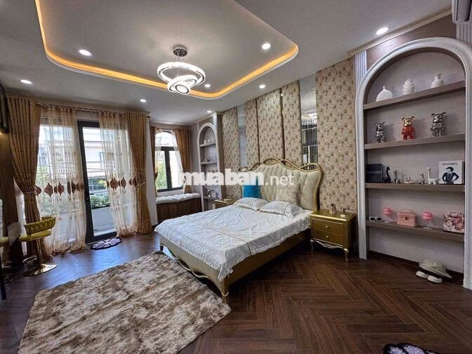 Cho thuê nhà 3 tầng Hoà Xuân full nội thất