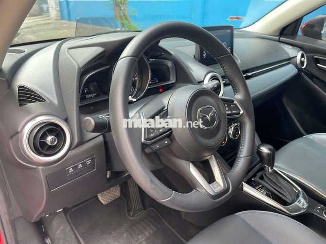 Mazda 2 2021 Premium 1.5AT Hatchback 5 chỗ,màu đỏ
