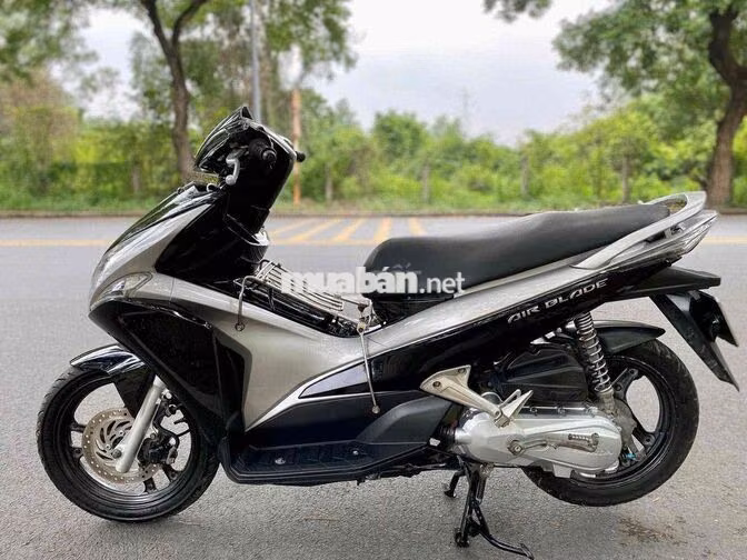 Honda Air Blade Fi Đen Bạc