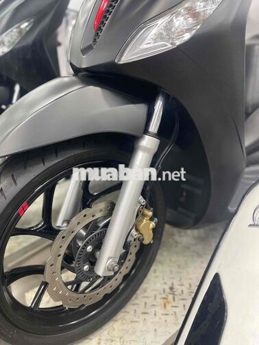 Piaggio Medley 150cc ABS 2022 Đen