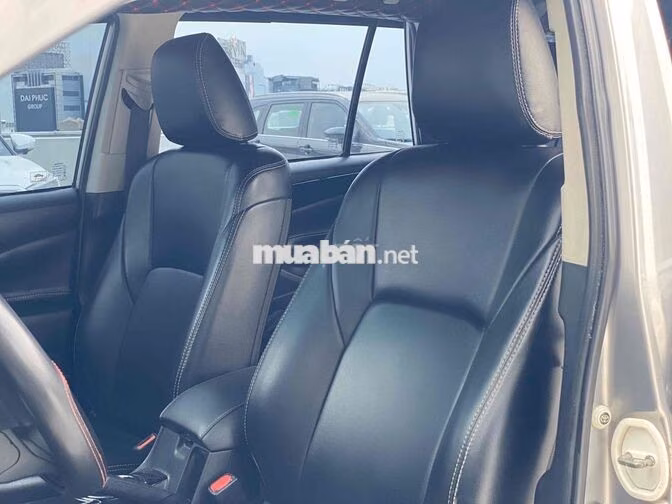 Toyota Innova 2.0G 2020 Bạc 106.000km