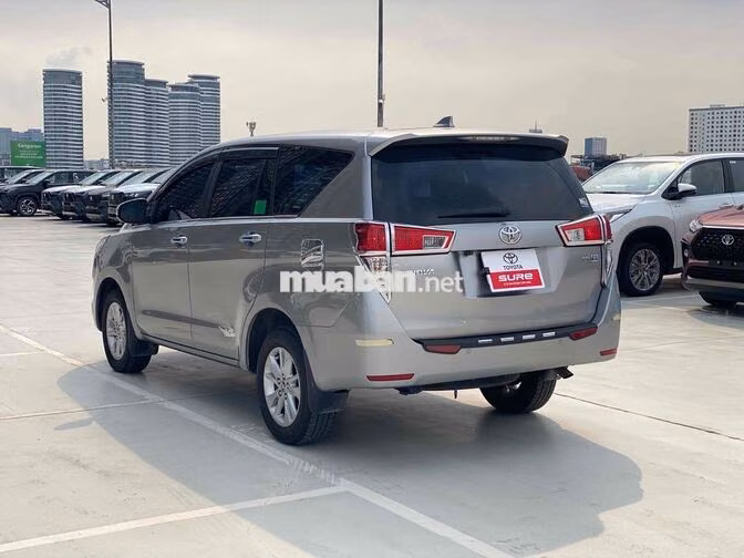 Toyota Innova 2.0G 2020 Bạc 106.000km