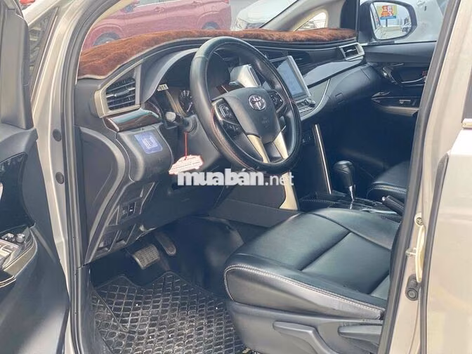 Toyota Innova 2.0G 2020 Bạc 106.000km
