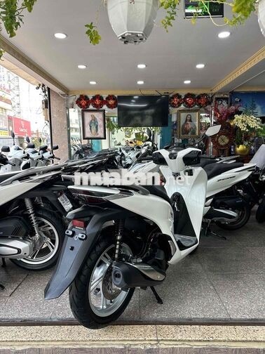 SH 150i ABS 2022 Trắng 5.134 km Bao Sang Tên