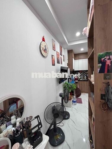 mình cần pass lại căn studio hợp đồng 12 tháng