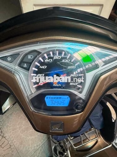 Honda Air Blade Vàng đồng 32925 km