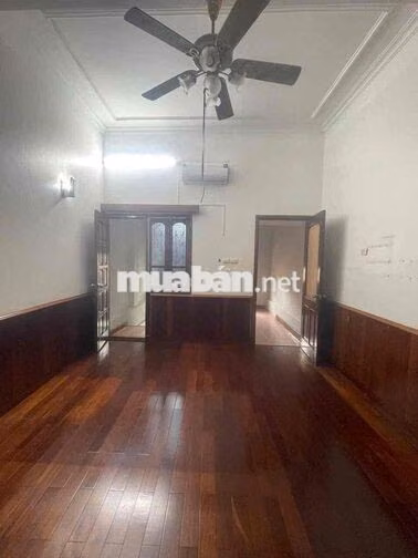 Cho thuê nhà ngõ Tạ Quang Bửu - Hai Bà Trưng