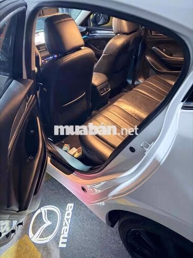 Mazda 6 Premium Trắng 82.476 km