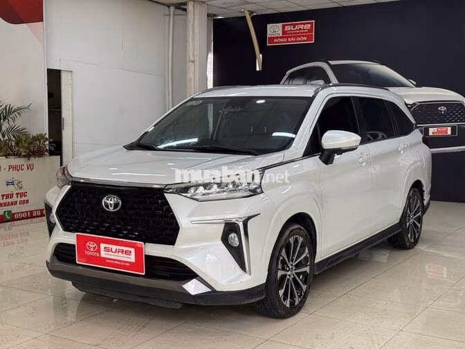 Veloz Top 2025 Trắng Ngọc Trai 6.000 km