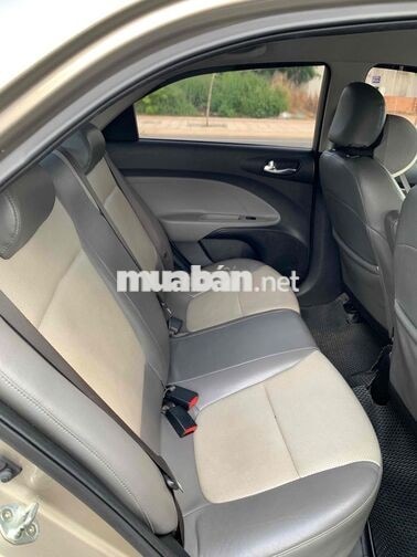 Kia Soluto AT Deluxe Vàng cát 99.283 km