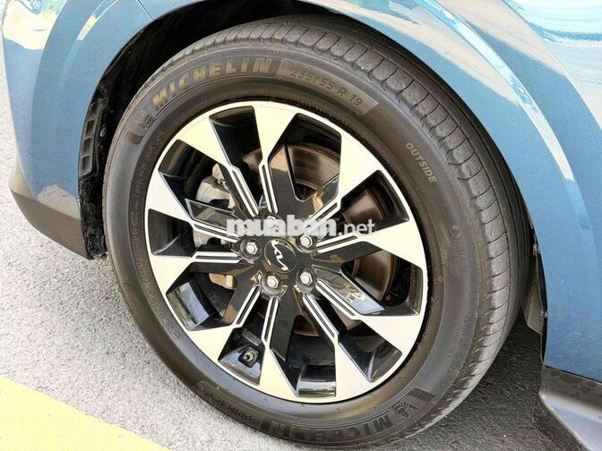 KIA CARNIVAL 2022 Dầu Premium Núm Xoay