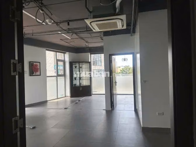 Cho thuê mặt bằng kinh doanh mặt đường Trương Công Giai và Giải Phóng
