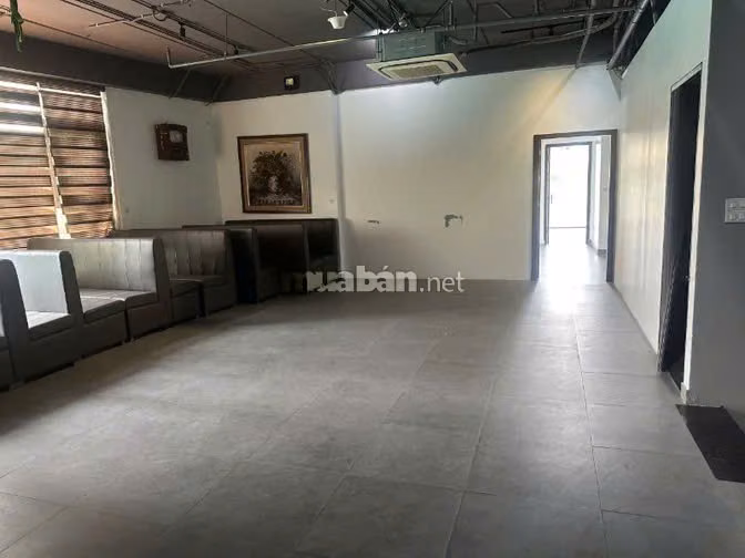 Cho thuê mặt bằng kinh doanh mặt đường Trương Công Giai và Giải Phóng