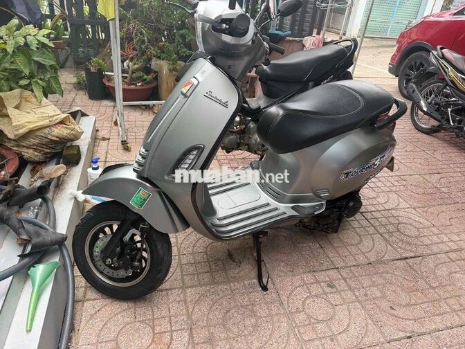 Piaggio Vespa 50 2025 Xám 4000 km