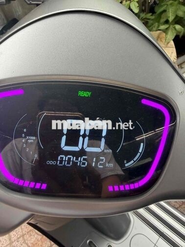 Piaggio Vespa 50 2025 Xám 4000 km