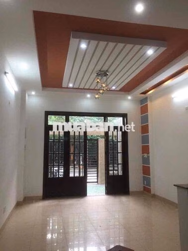 Cho thuê nhà 3 tầng mặt tiền Gần Đặng Huy Trứ, gần Biển Nguyễn Tất Thà