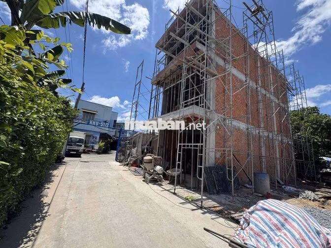 Bán 2 lô đất Xã Bà Điểm gần Chợ Cây Me, Sổ hồng riêng