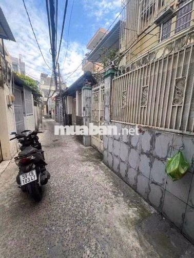 Nhà Q7 4x19, 1 lửng, Giá 4,750 tỷ. Sổ Hồng