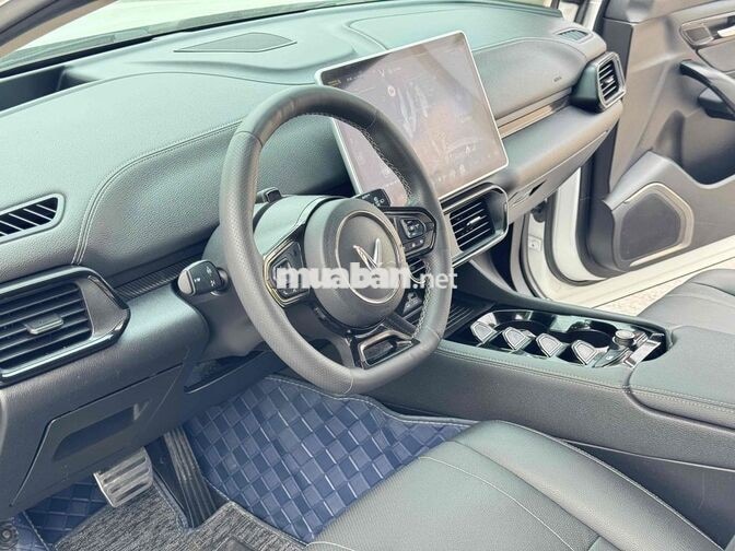 VF8 Eco 2024 bản Full Adas đẹp xuất sắc